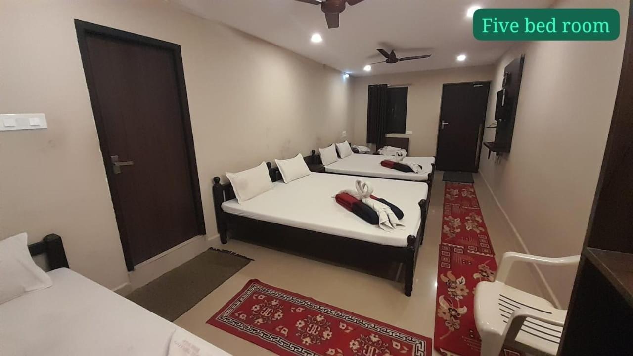 Hotel Temple City Papanasam Kültér fotó